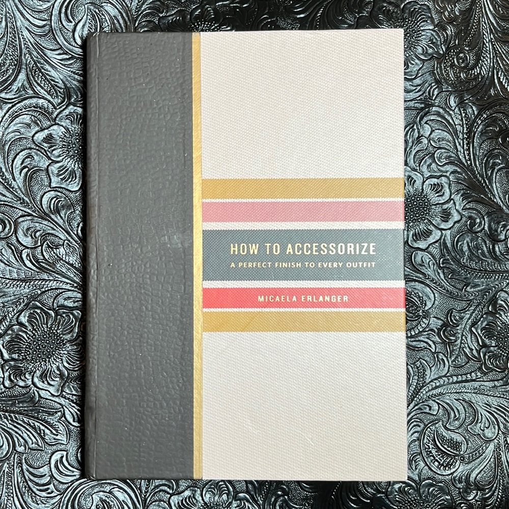 How To Accessorize Book